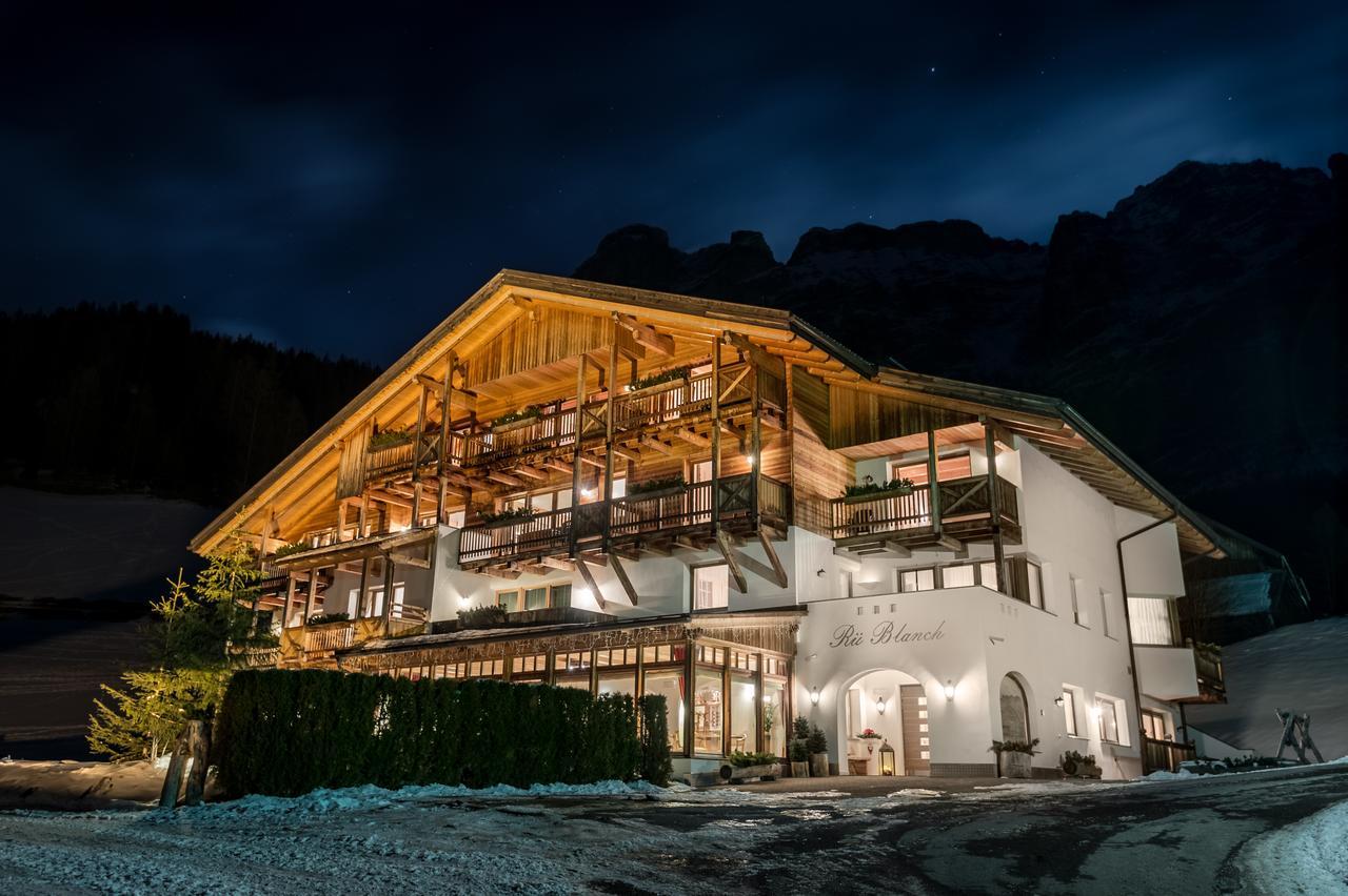 B&B - Hotel Ciasa Rue Blanch San Cassiano  Exterior foto